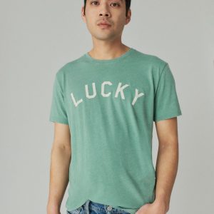 LUCKY LEGEND GRAPHIC TEE